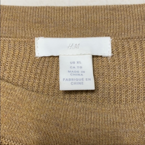 H&M Boatneck Sweater with Button Detail - Picture 4 of 5